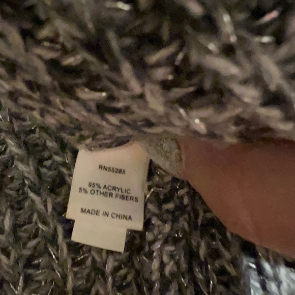 Express Sweater size medium - EUC - Picture 3 of 4